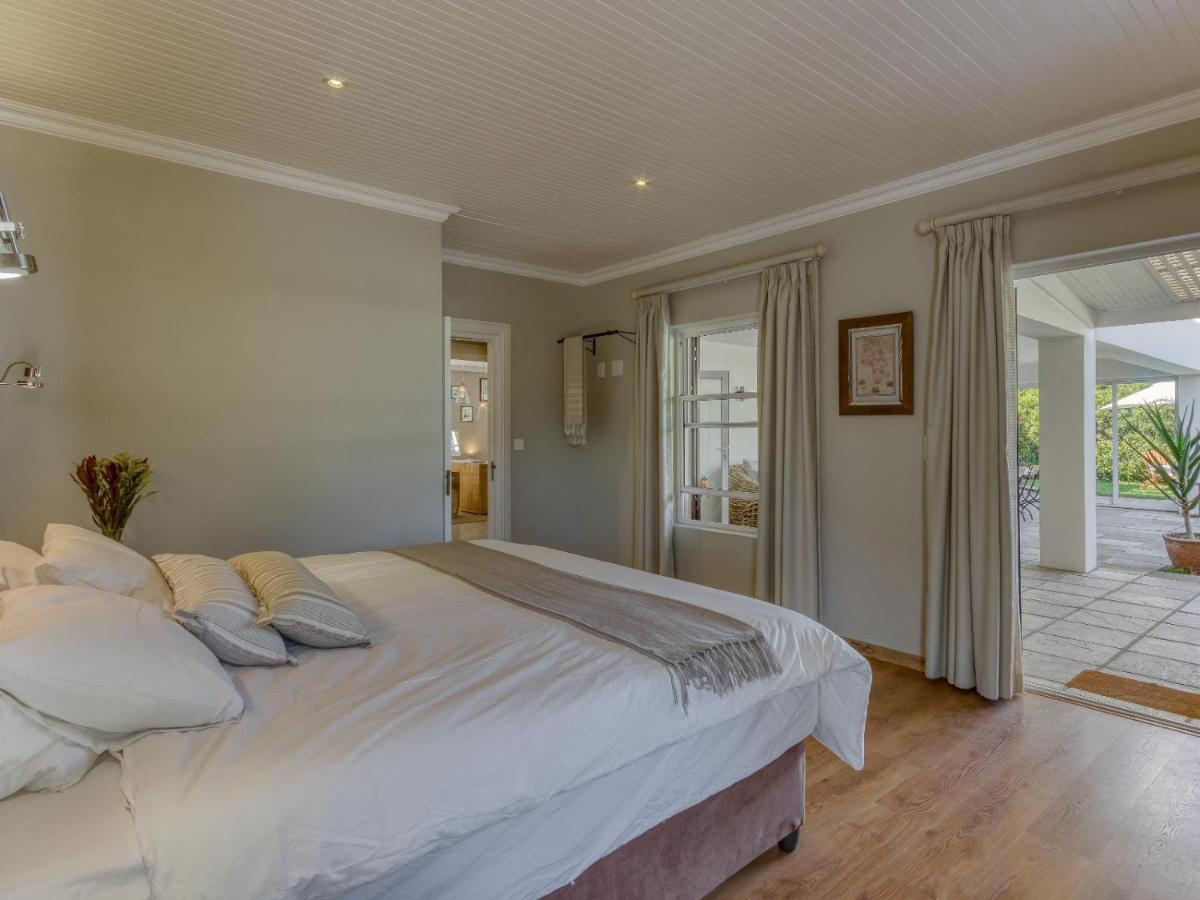 Explorer Guesthouse Somerset West Exterior foto